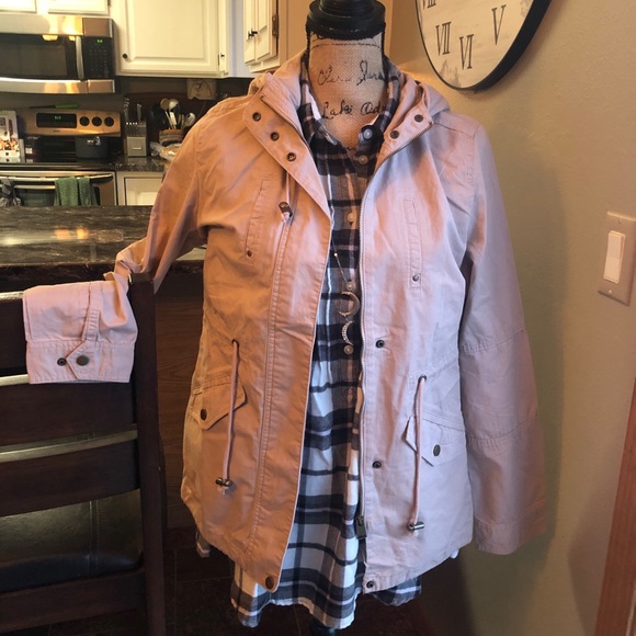 Super cute blush colored utility jacket! - Picture 2 of 6